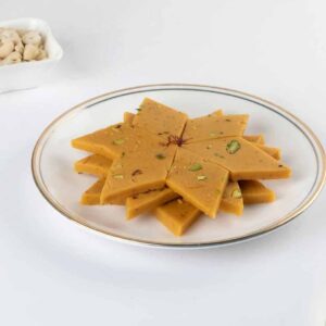 KESHAR-KAJU-KATLI--CHITALE-BANDHU-MITHAIWALE